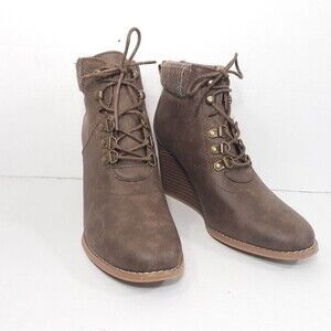 Nautica Onyx Wedge brown Boots size 9.5